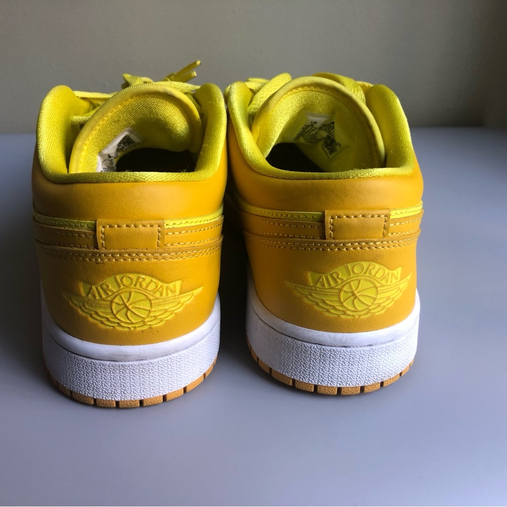 Nike Air Jordan 1 Low Yellow Strike White Pollen Size: US Women's 8 - Picture 5 of 12